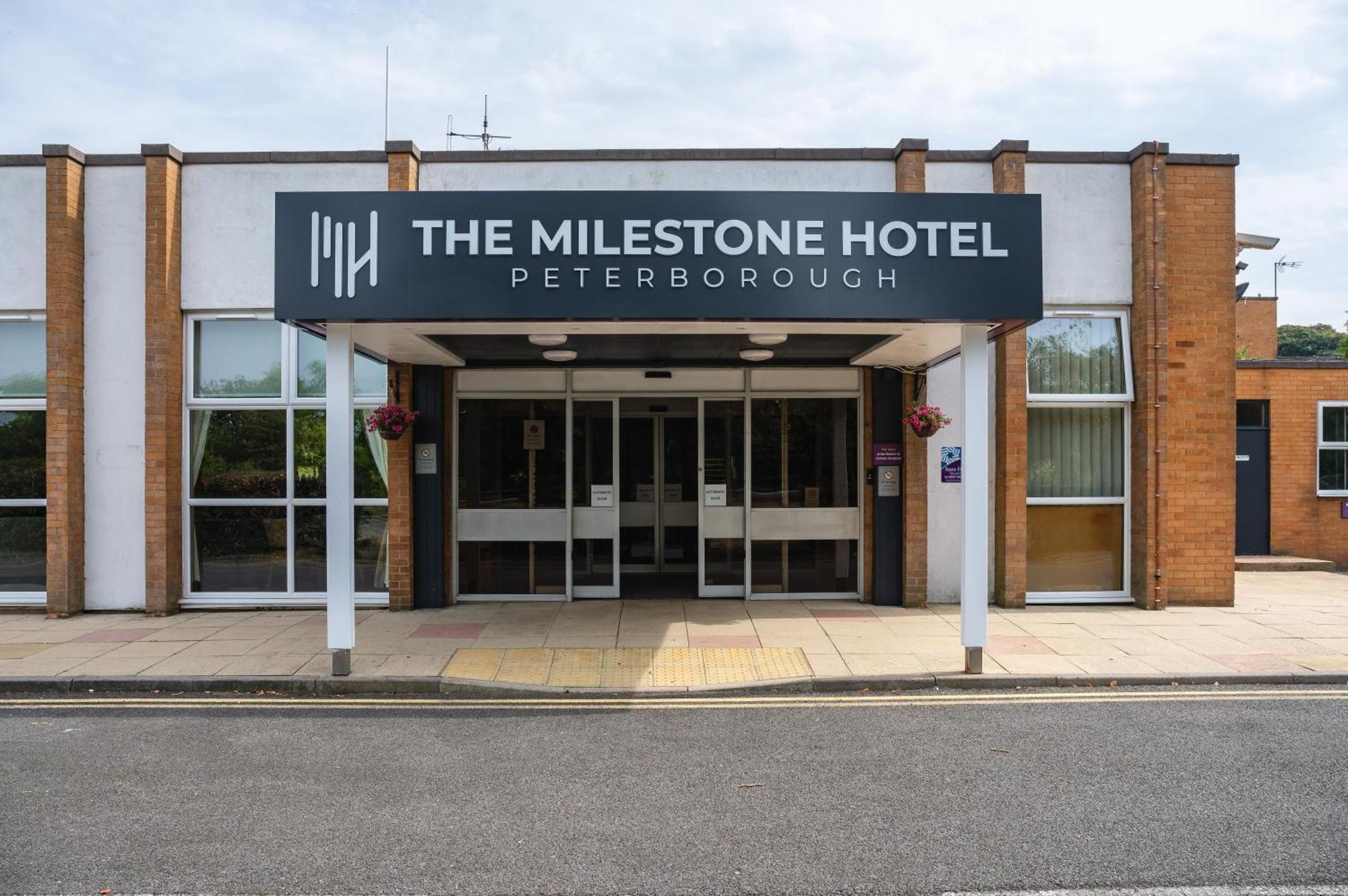 Milestone Peterborough Hotel A1M, Sure Hotel Collection By Best Western 스틸턴 외부 사진