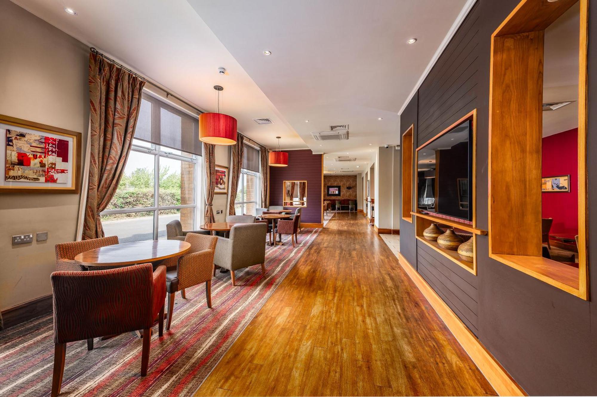 Milestone Peterborough Hotel A1M, Sure Hotel Collection By Best Western 스틸턴 외부 사진